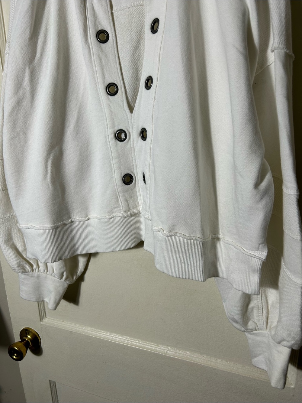 Anthropologie pilcro white grommet detail oversized sweatshirt womens L - Picture 5 of 10